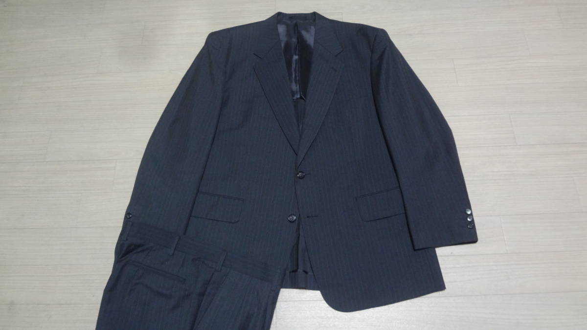 100%新品，大人気 175cmW98cm特大サイズ イギリス製KINGSMILL&times;花菱SYSTEM1950 春夏物 オーダーメイド2Bスーツ/濃グレー茶織ストライプ シングル２釦(XLサイズ以上)｜売買されたオークション情報、yahooの商品情報を XLサイズ以上