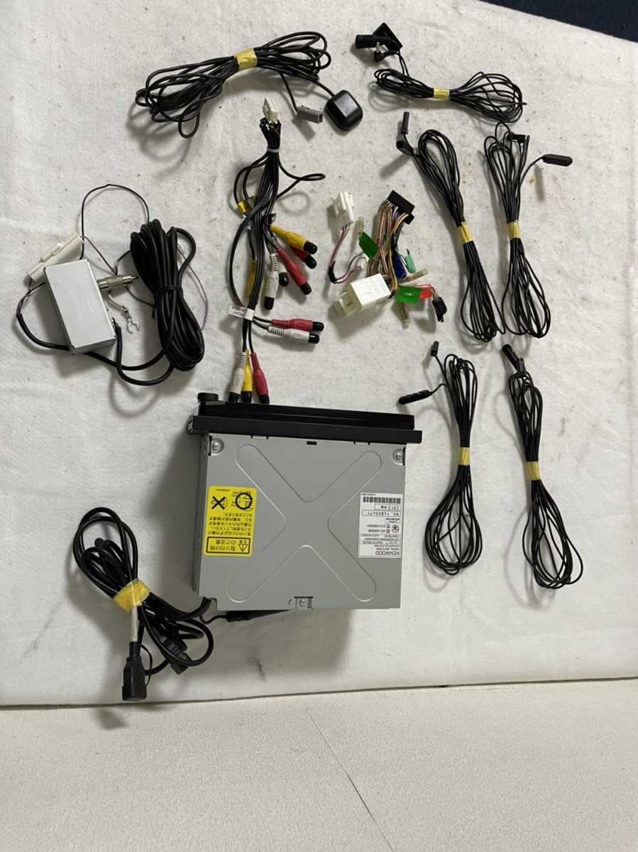 中古品]MDV-Z700W カーナビ KENWOOD 地図データ2013年 動作確認済み
