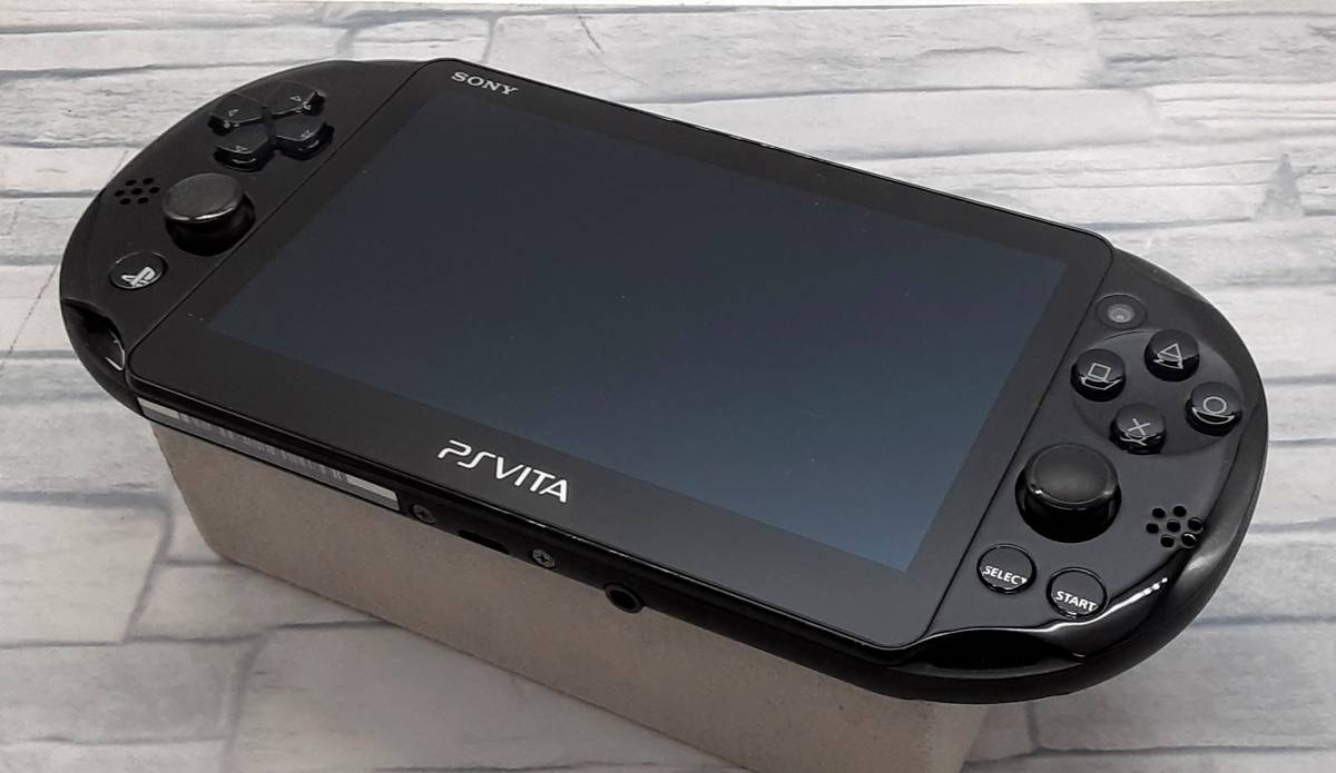 【ほぼ未使用】PSVITA PCH-2000 ブラック 箱付き PS Vita 2000 ブラック 本体（ケース付き） PS Vita 2000 ブラック