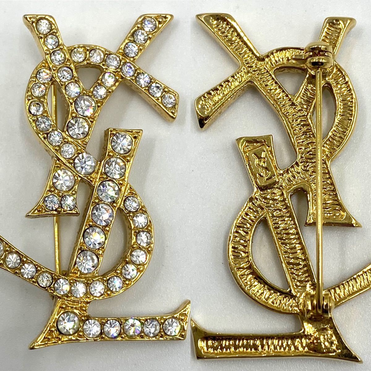 YVES SAINT LAURENT イブサンローラン YSL ブローチ ラインストーン ヴィンテージ アクセサリー P181 Saint SAINT | イヴ・サンローラン「氷の世界」着想の23年クリスマスコスメ ザ Laurent（イヴ・サンローラン）のクリスマス限定