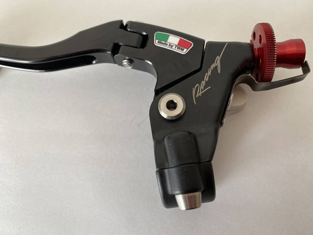 中古品】TWM レーシング 可倒式 ブレーキ クラッチレバー LMD.R.02 LMS 