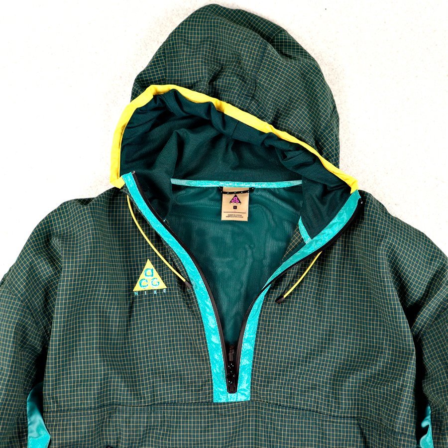 極美品 NIKE ACG ナイキ エーシージー 撥水ナイロン ハーフ 極美品 NIKE ACG ナイキ エーシージー 撥水ナイロン ハーフ