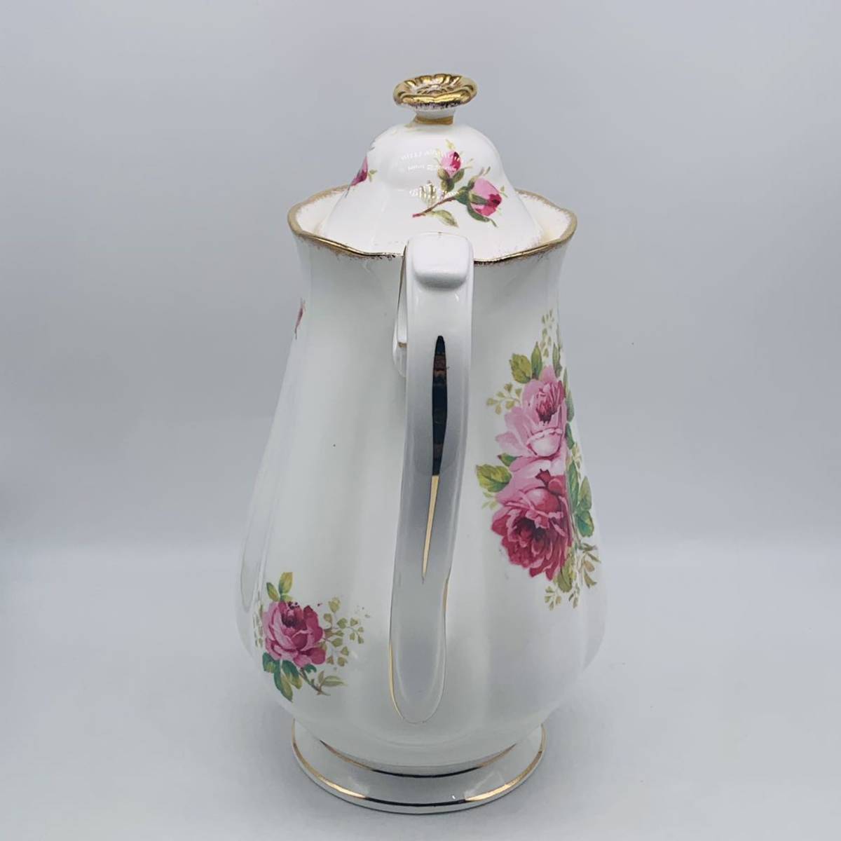 ROYAL ALBERT - 希少品ロイヤルアルバート☆アメリカン ロイヤルアルバート アメリカンビューティー Albert Royal トリオ vintage1940´sアメリカンビューティー 英国ロイヤルアルバート Albert|Royal オールドカントリーローズ Albert) ロイヤルアルバート(Royal アメリカン