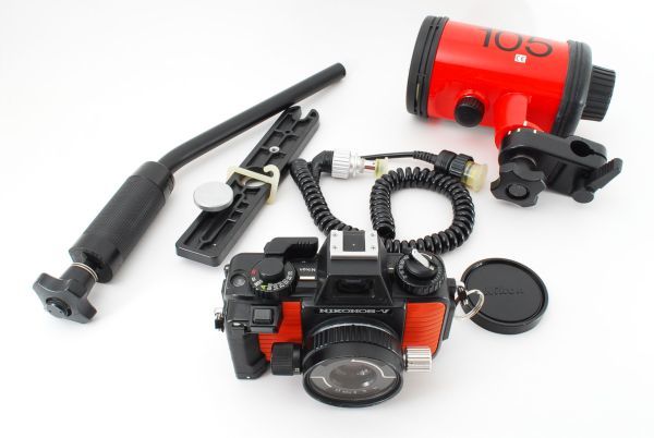 ☆現状品☆ Nikon ニコン NIKONOS-V Orange Body / NIKKOR 35mm F2.5 