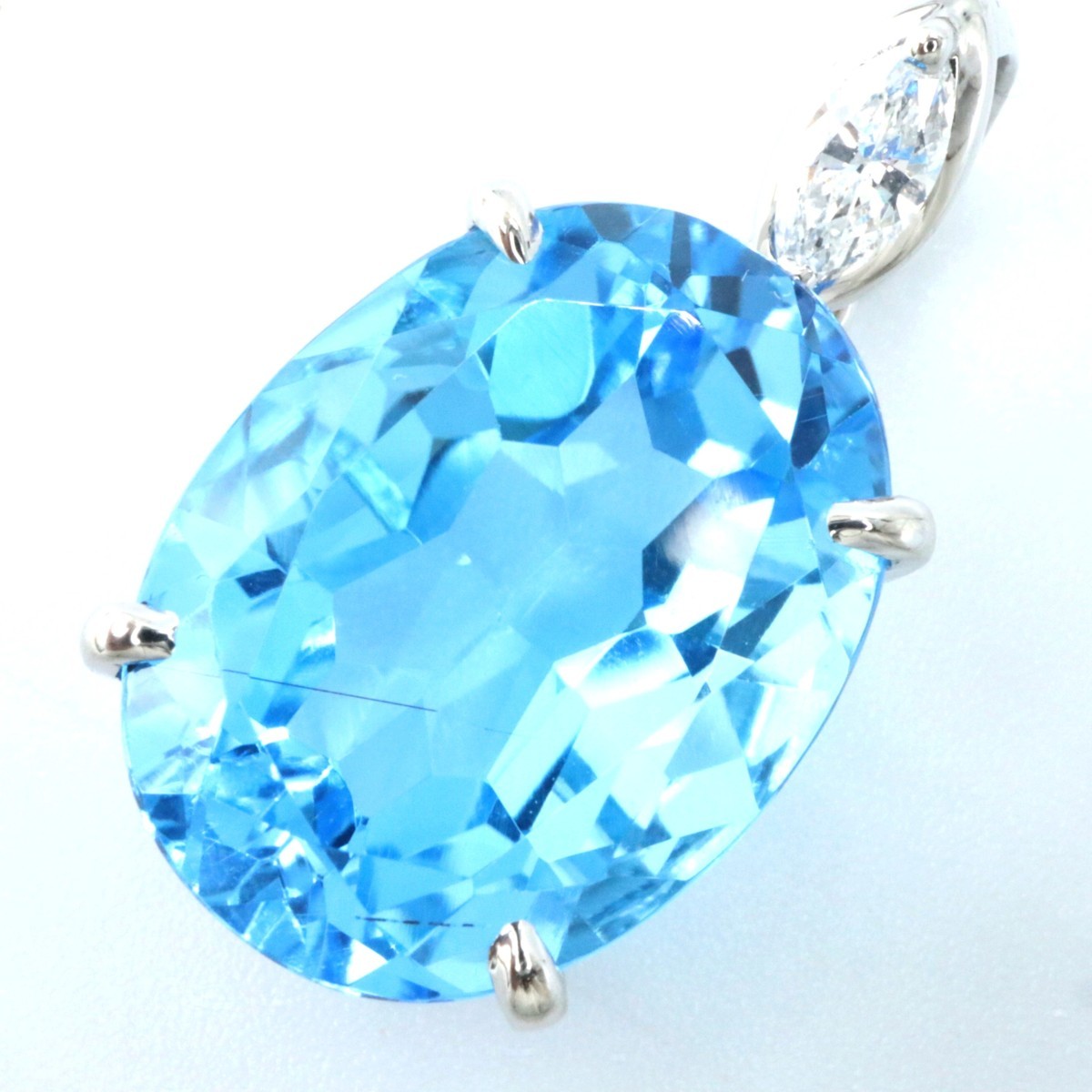 DJ】PT900 ブルートパーズ12.36ct/ダイヤモンド0.14ct ペンダント 