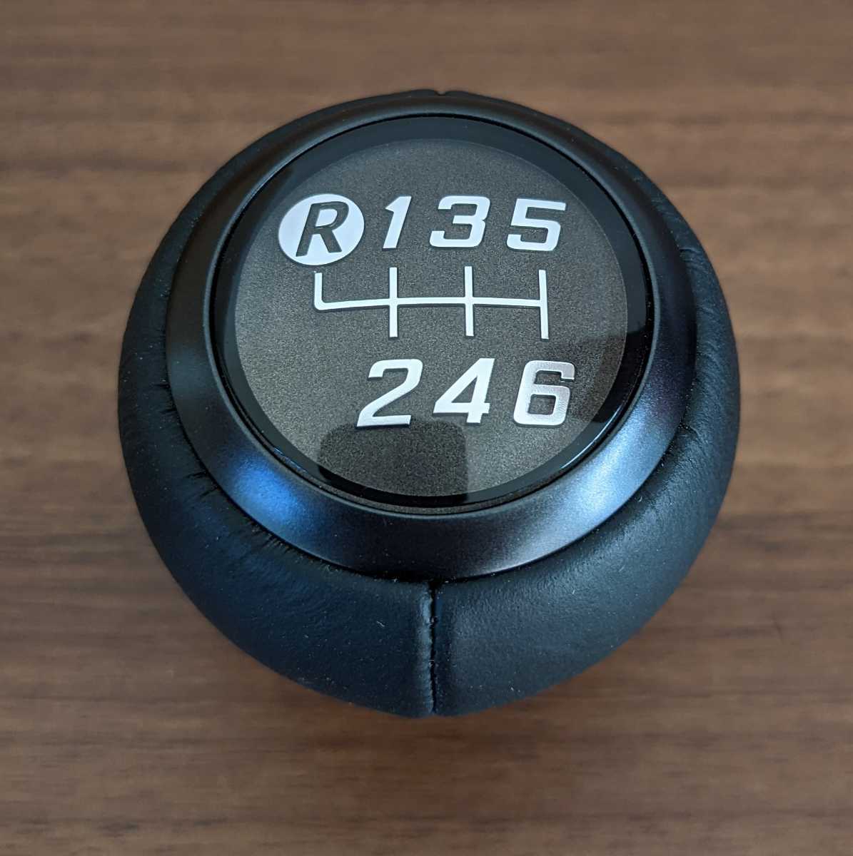 最安値，HOT 新車外し トヨタ純正 GR 86 シフトノブ 6速 6F BRZ(純正品)｜売買されたオークション情報、yahooの商品情報をアーカイブ公開 - オークファン 純正品