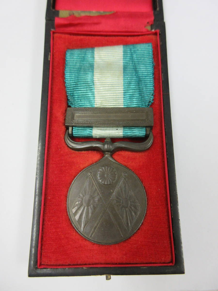 明治二十七・八年従軍記章(日清戦争) 勲章 記章 日本軍 【公式通販】