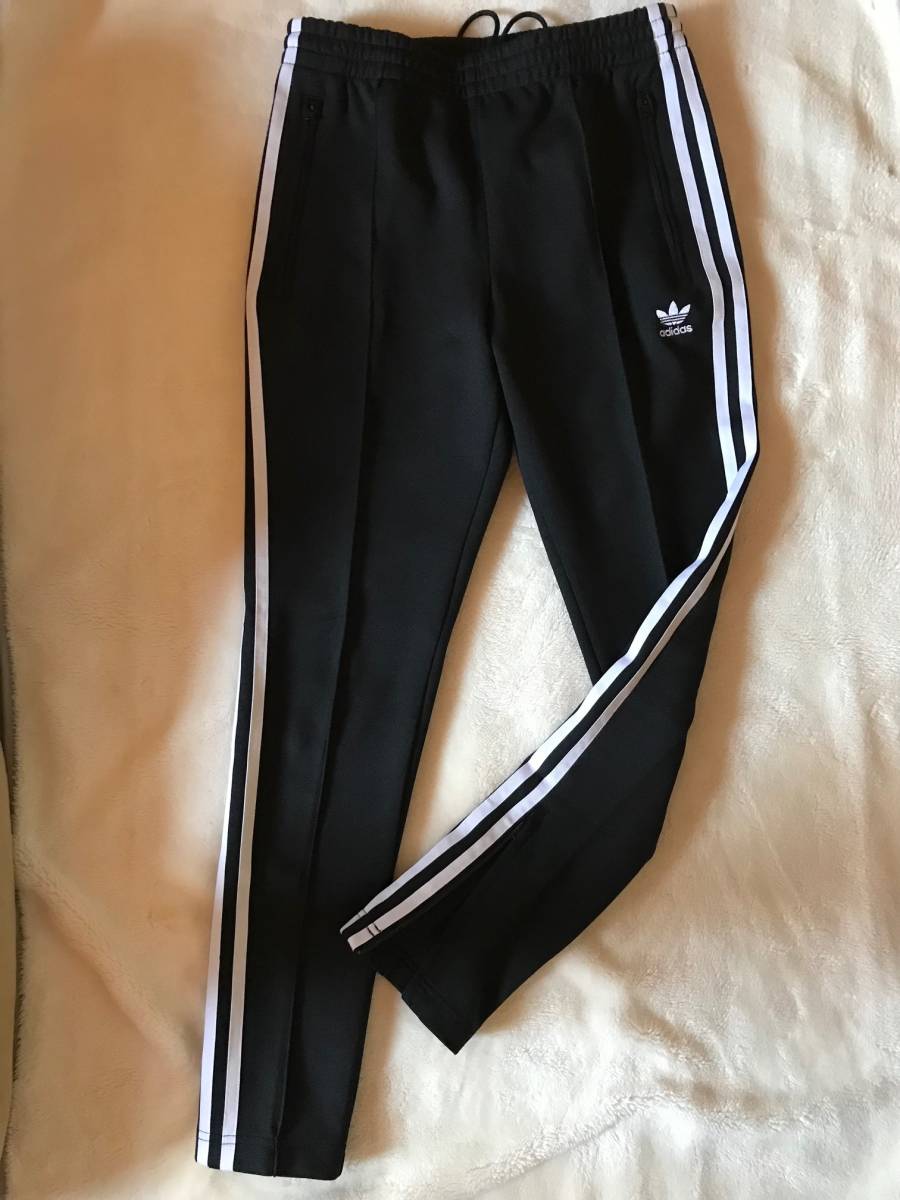 超美品　adidas　アディダスオリジナルス　スリムパンツ　黒　Mサイズ