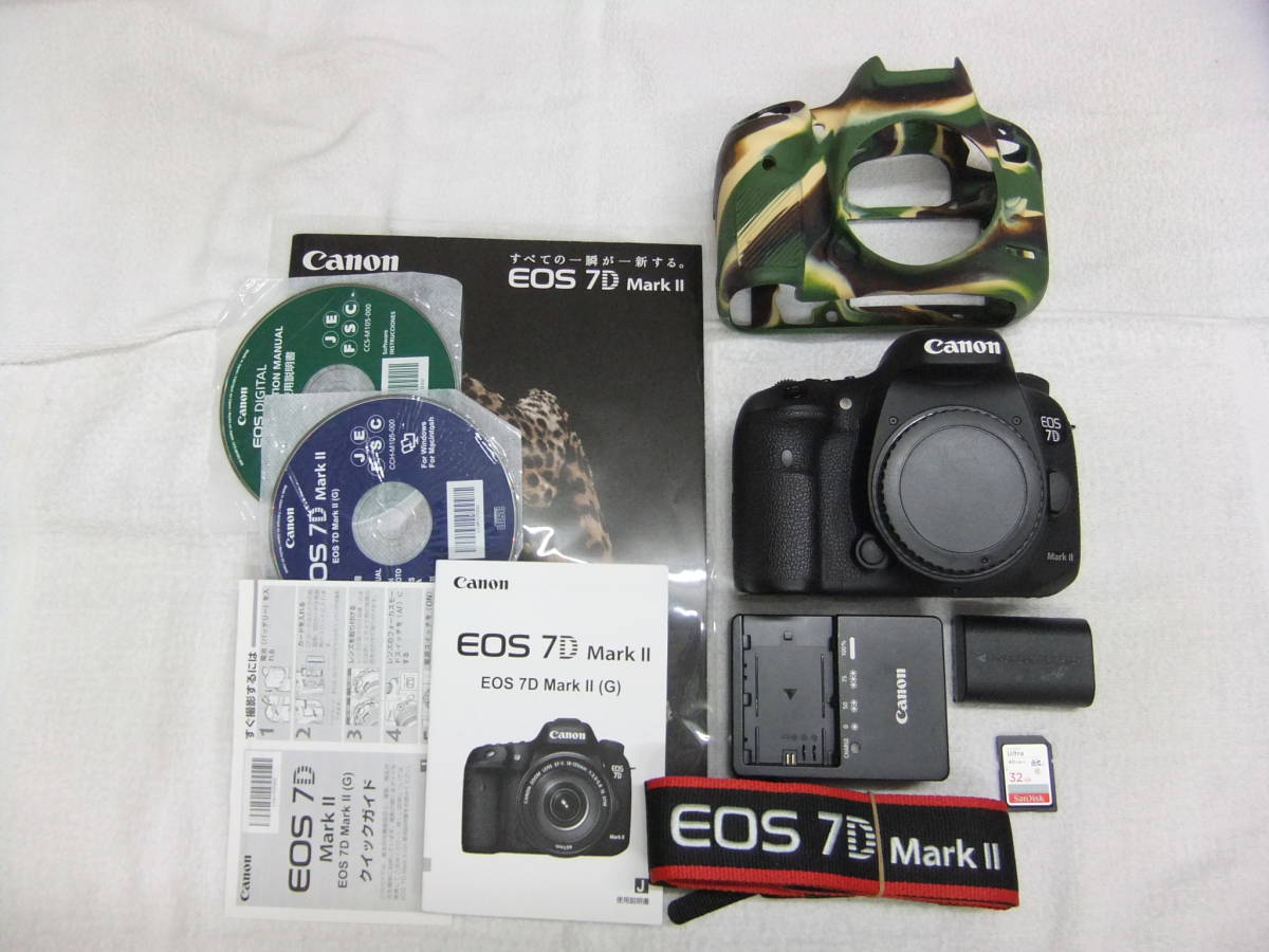 Canon EOS 7D MarkⅡ 【付属品付き】 キヤノン CANON EOS 7D MarkⅡ ボディ SDHC32GB，ケース，カタログ付