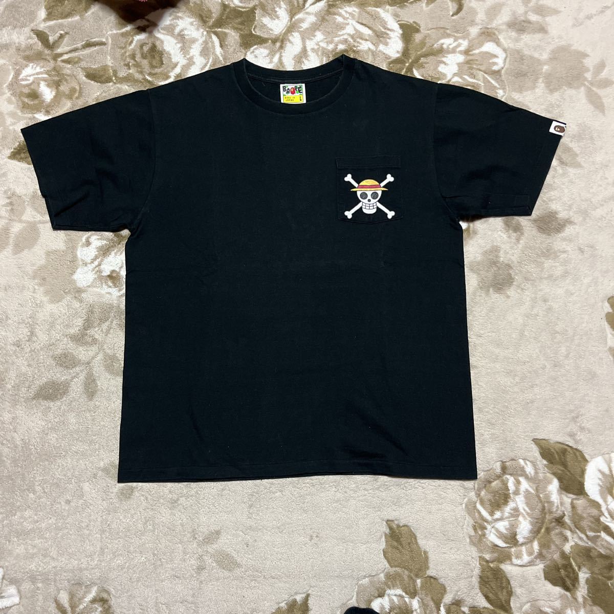 A BATHING APE BAPE KAWS ONEPIECE ワンピース 海賊 tee tシャツ 