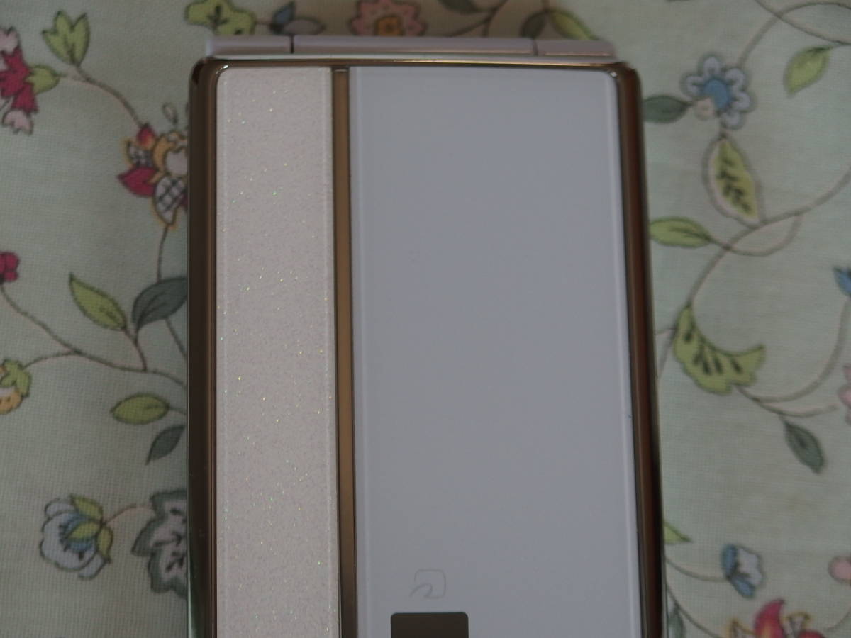 ☆彡 美品 docomo STYLE series N－03D White N-03D docomo STYLE