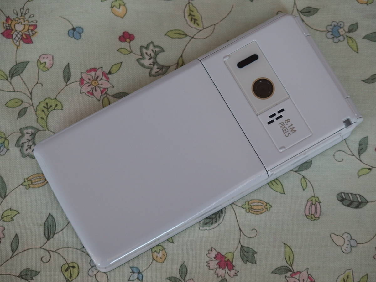 ☆彡 美品　docomo　STYLE series　Ｎ－０３Ｄ　White N-03D docomo STYLE ホワイト ガラケー FOMA