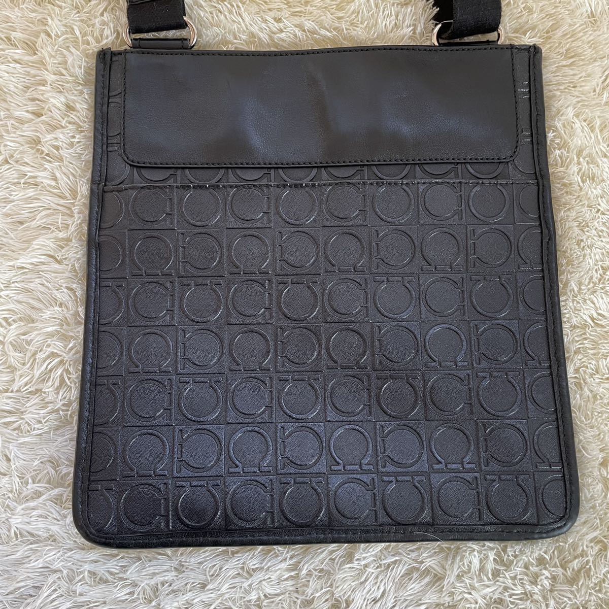 1円 サルヴァトーレフェラガモ Ferragamo ショルダーバッグ サコッシュ 