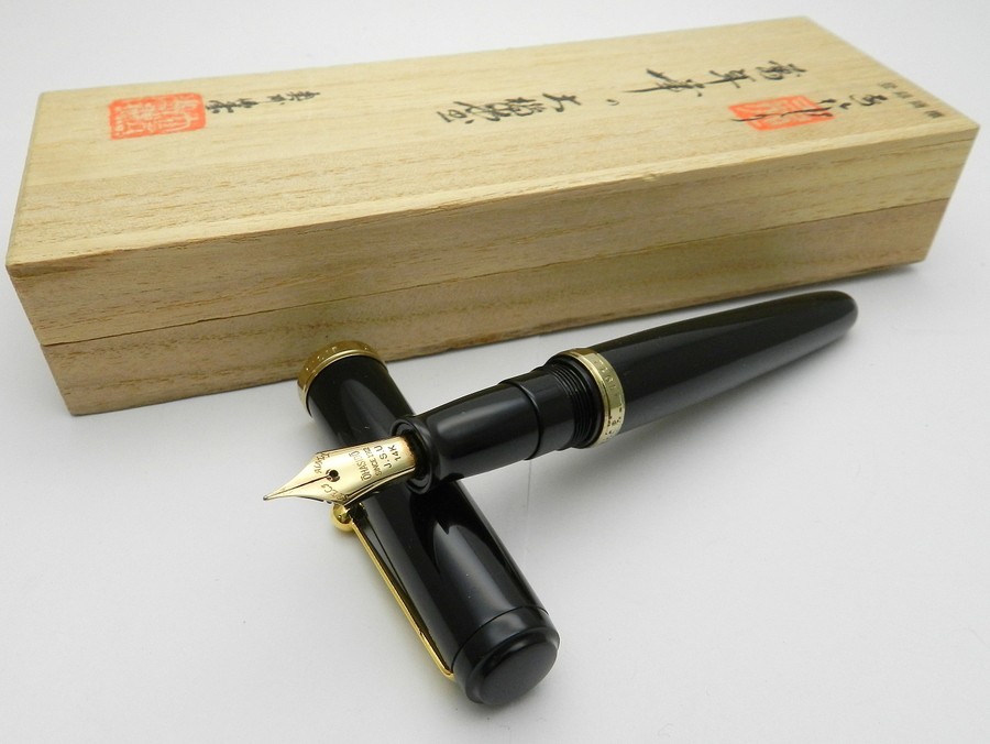 大橋堂 14K 万年筆 ブラック×ゴールド 大橋堂 万年筆 大橋堂 万年筆