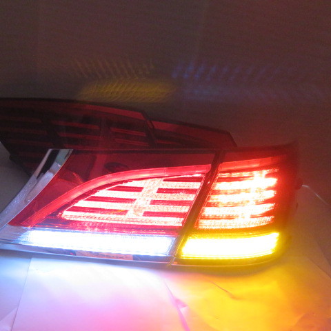 210 クラウン ロイヤル ブレーキ 4灯化 フル LED シーケンシャル