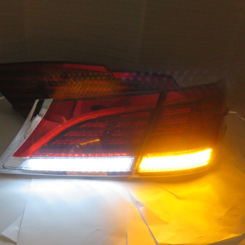 210 クラウン ロイヤル ブレーキ 4灯化 フル LED シーケンシャル