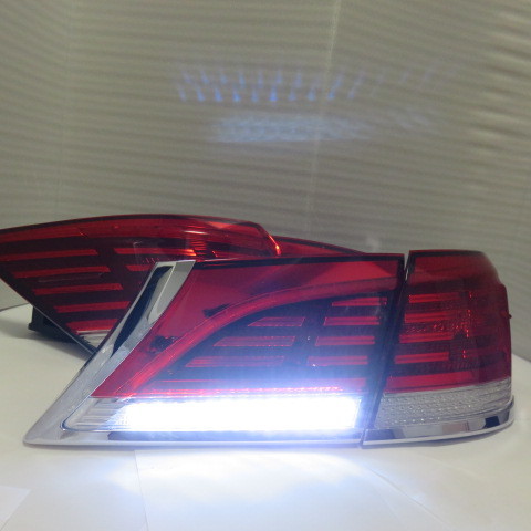 210 クラウン ロイヤル ブレーキ 4灯化 フル LED シーケンシャル