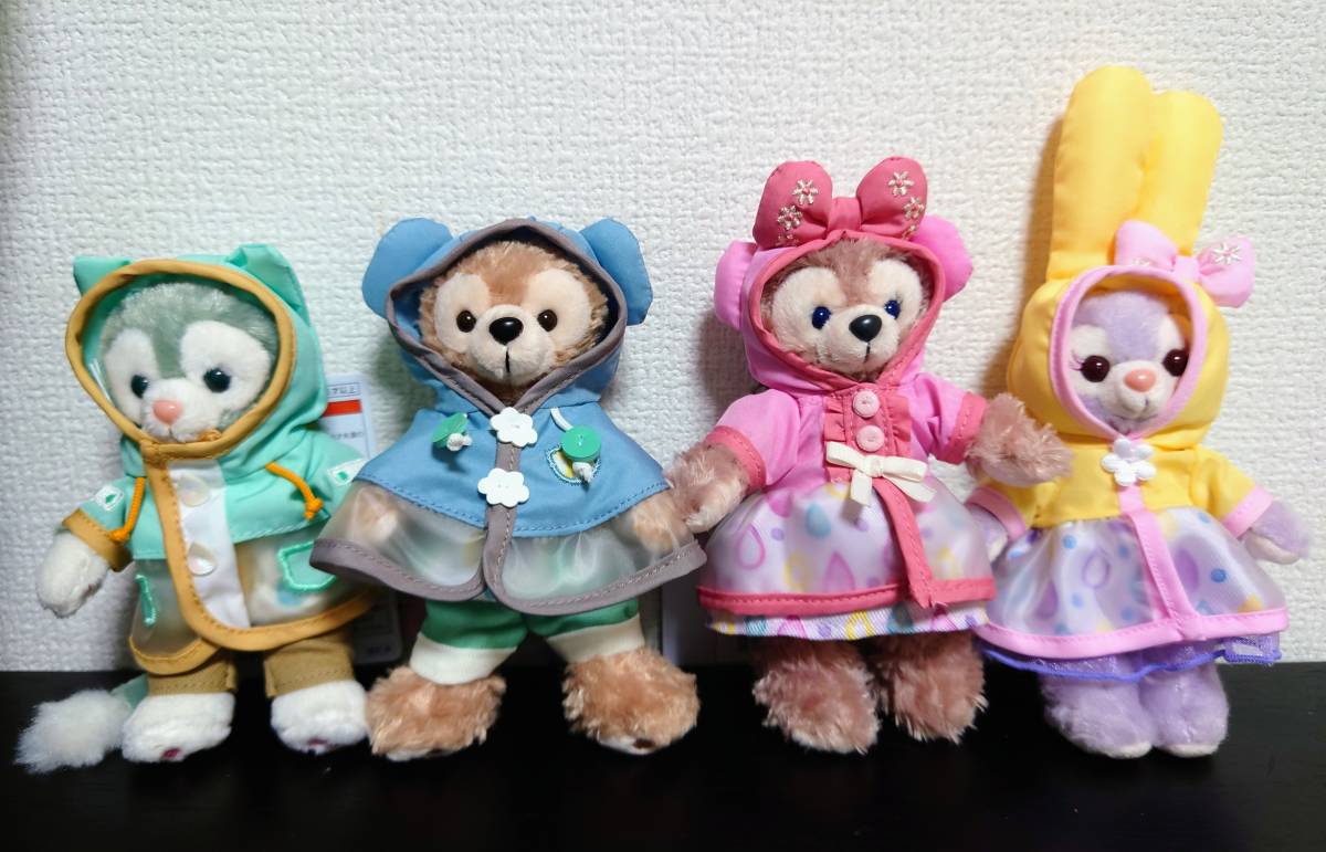 新品タグ3枚付　ダッフィービューティフル・レイニーデイズ ぬいぐるみバッジ 4点 公式オンラインストア＆正規 ディズニーシー ダッフィー