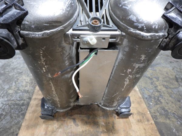 u553▽ ジャンク 動作不良 日立工機 PA2000VH 常圧 高圧 エア 