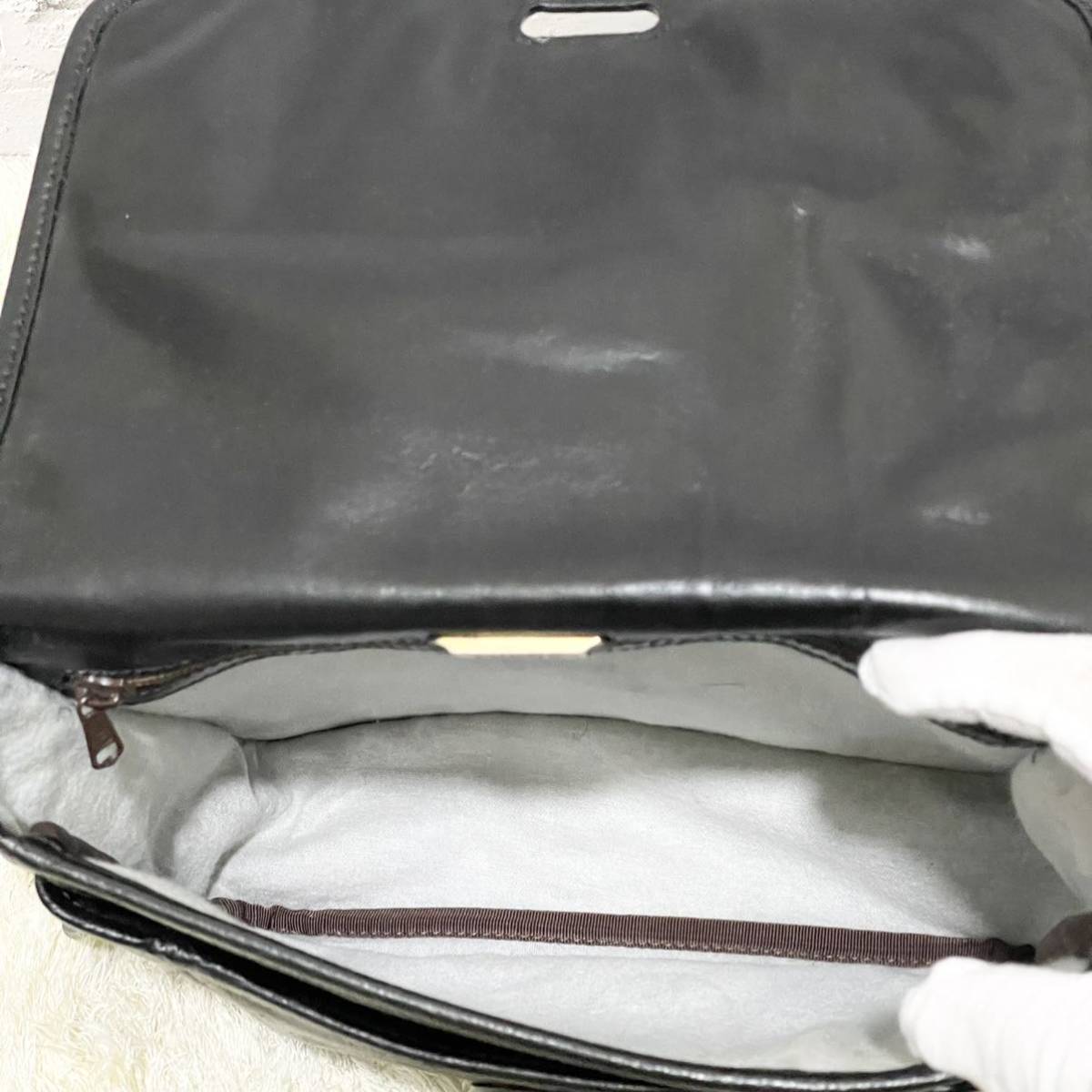 【美品】LOEWE　ロエベ　アナグラム　ショルダーバッグ　エンボス ロエベ アナグラム ショルダーバッグ 4807極希少・美品LOEWE サコッシュ ナッパレザー