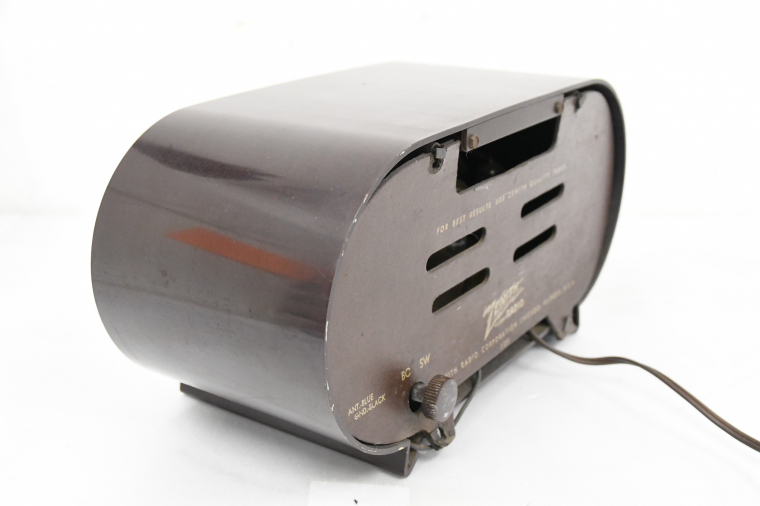 ZENITH ゼニス H520-T 2-235 ビンテージラジオ CONSOLTONE RADIO 真空管ラジオ レトロ アンティーク インテリア 現状品 MODEL 真空管ラジオ 通電&frasl;音出し確認ZENITH AUTOMATIC レスピレーター 40.1865.0135&frasl;51.C200｜正規
