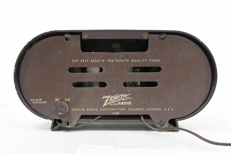 ZENITH ゼニス H520-T 2-235 ビンテージラジオ CONSOLTONE RADIO 真空管ラジオ レトロ アンティーク インテリア 現状品 MODEL 真空管ラジオ 通電&frasl;音出し確認ZENITH AUTOMATIC レスピレーター 40.1865.0135&frasl;51.C200｜正規