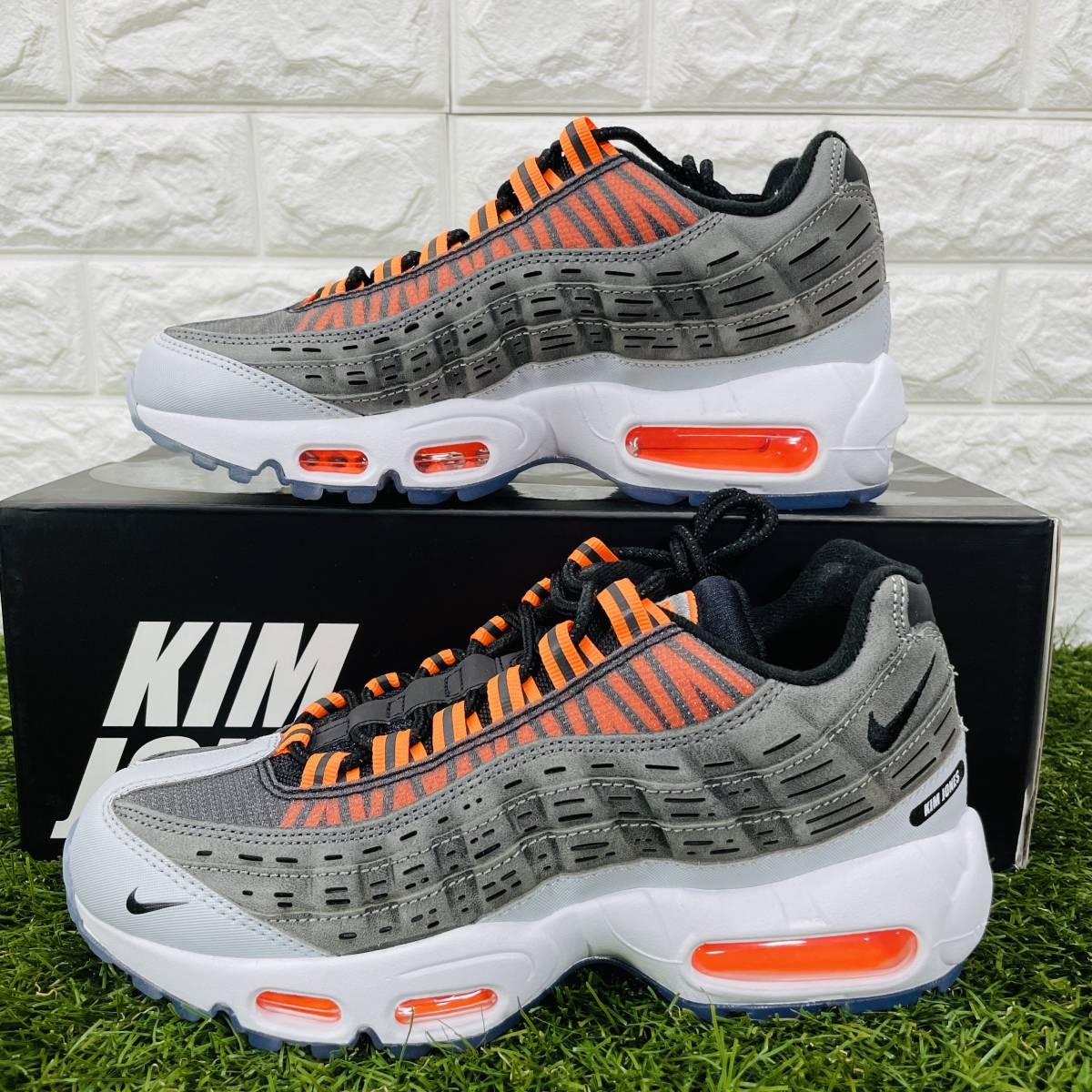 即決 KIM JONES×NIKEコラボ エアマックス95 NIKE AIR MAX 95 キム 