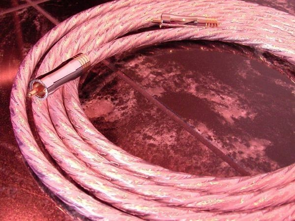 35万 銀線 最上級の絹のような感じ RCAケーブル 574【R4】 言葉が見つかりませんが、とにかく素晴らしく美しい音質です 0.75ｍ 