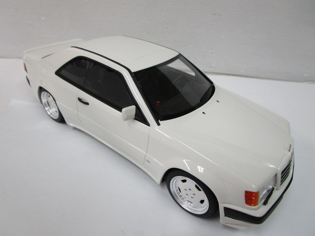 メルセデスベンツ特注 OttO 1/18 メルセデスベンツ 300CE (C124) AMG
