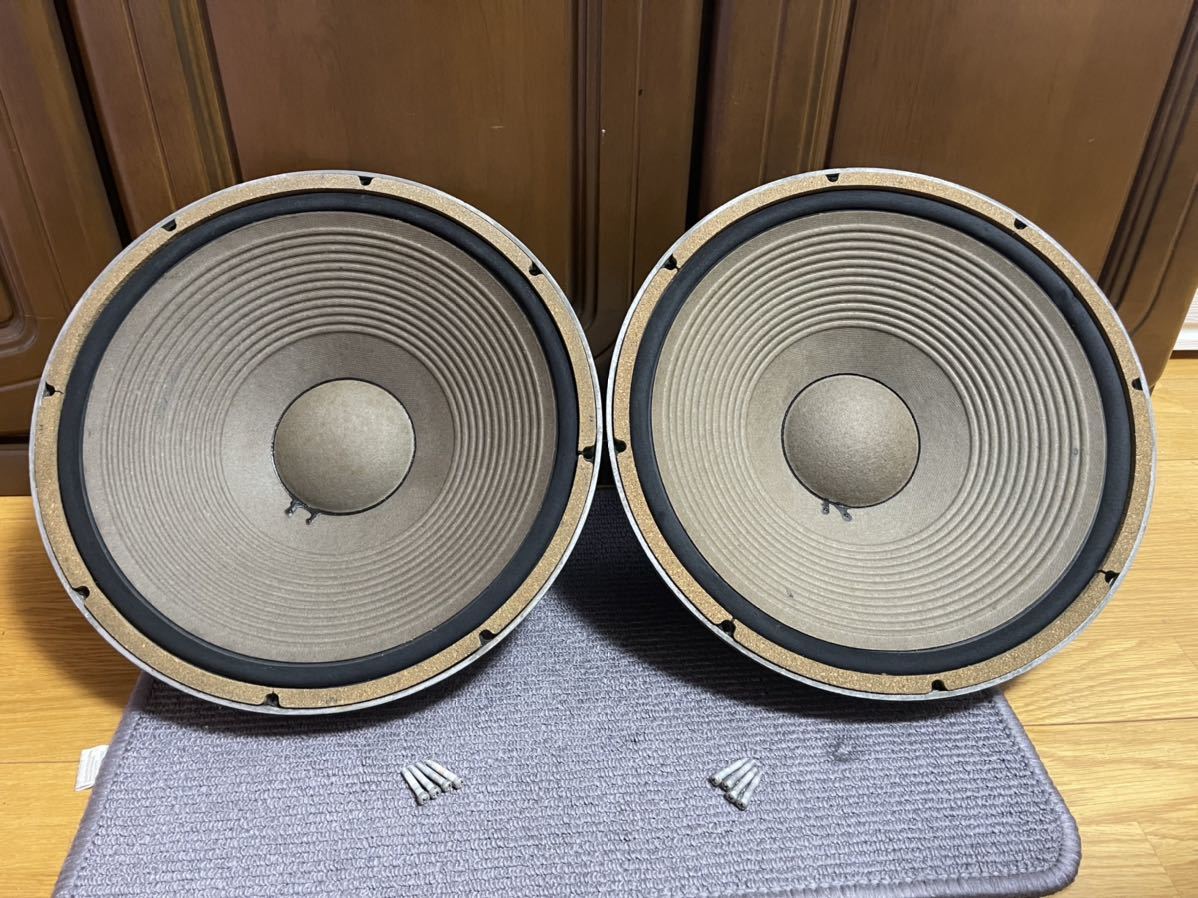 JBL 2215B 15インチ（38cm）ウーファー ペア 16Ω 動作確認済み。JBL