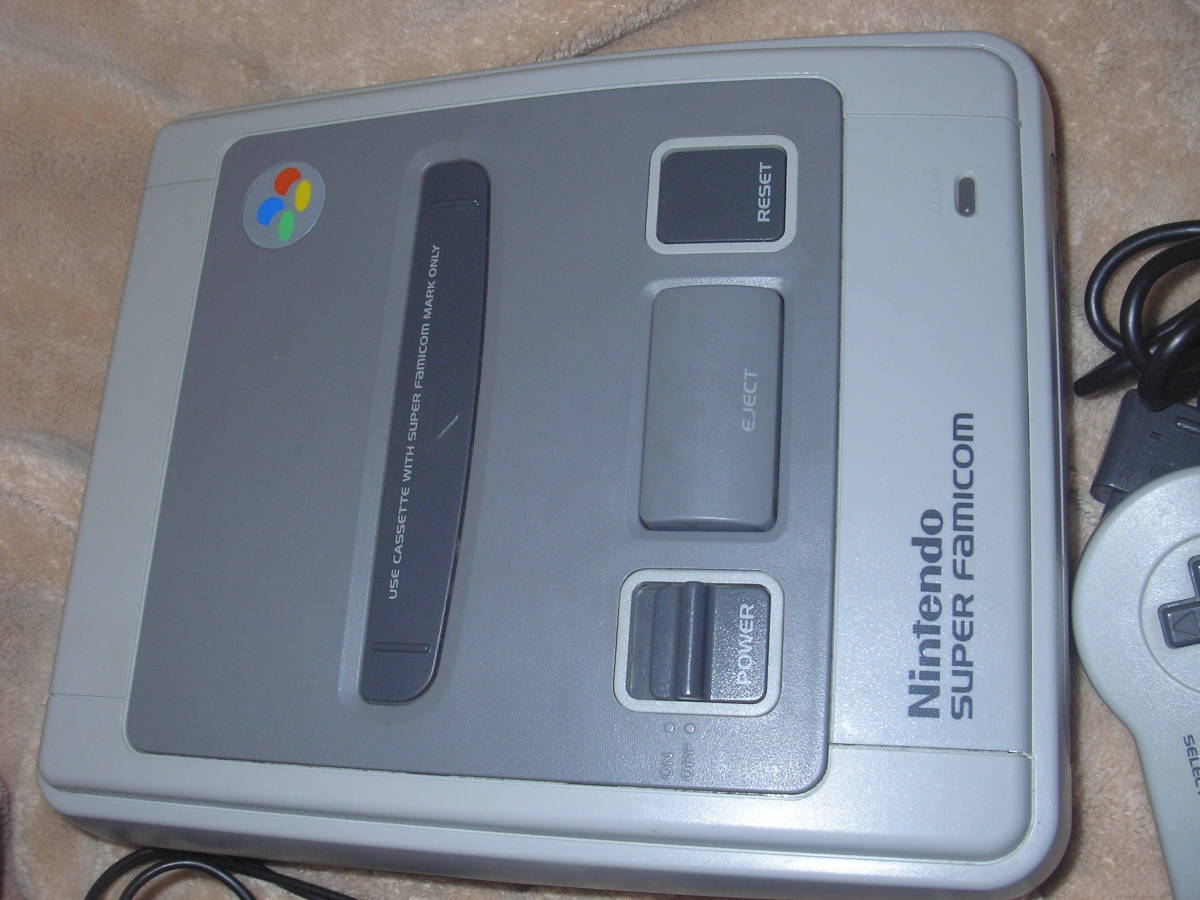 任天堂スーパーファミコン 本体 ソフト3本 その他機種