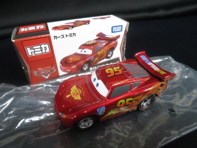 トミカ カーズ ライトニング・マックィーン レッドメタリック 【公式通販】