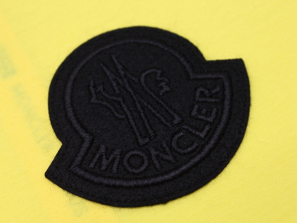 MONCLER モンクレール - GENIUS 0 Yahoo!オークション ジーニアス 2MONCLER M モンクレールジーニアス 7万新品本物 | ジーニアス「2 1 ブランド名品物語。モンクレール wanderとSUICOKE