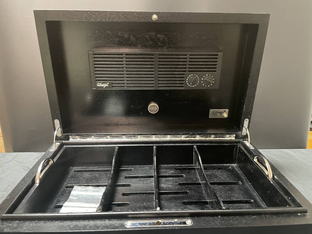 ダビドフ Davidoff ヒュミドール シガーケース 定価77万円 中古 極上品