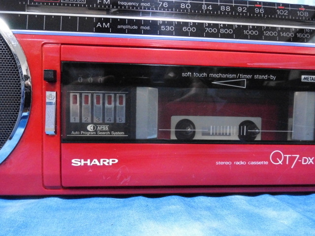 □SHARP シャープ ステレオ ラジカセ QT7-DX レッド 昭和レトロ