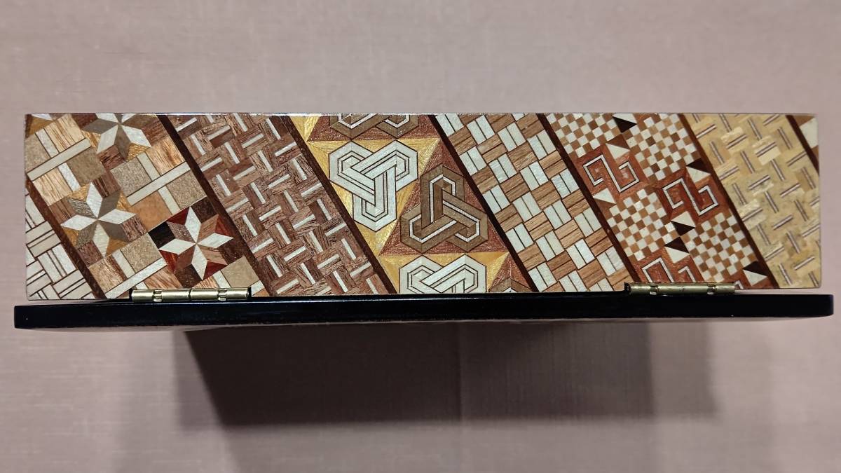 箱根寄木細工 鏡付き 小箱（22.1㎝×13.6㎝×6㎝）(木工、竹工芸)｜売買 