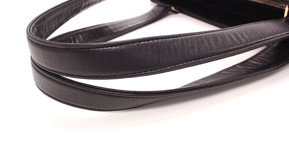 1円超美品☆シャネル☆ラムスキン　チョコバー　32㎝　トート　黒　G金具【CHANEL】 CHANEL シャネル チョコバー チョコバーミニフラップキューブラインストーン A15316 60回払いまで金利0%シャネル