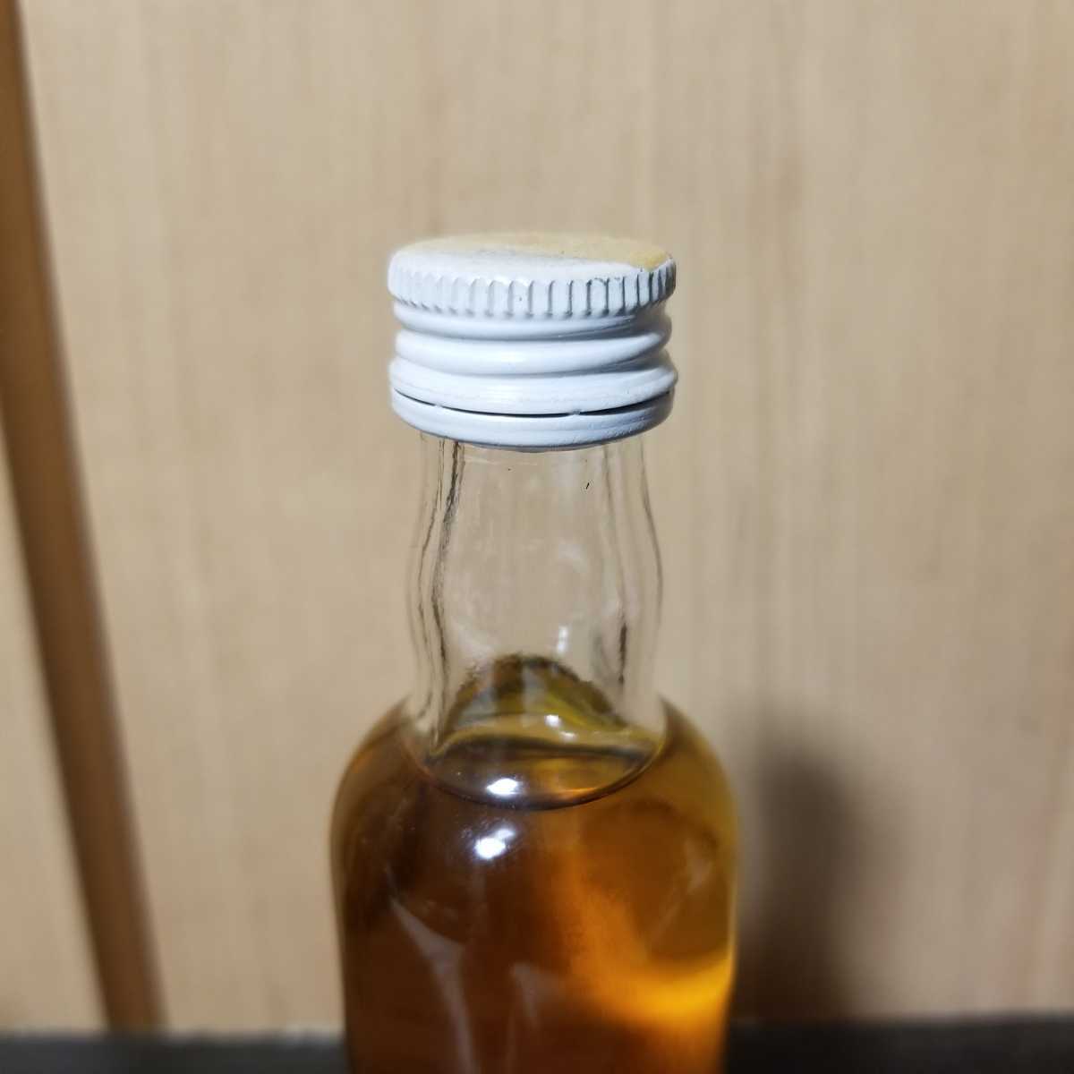 スミスズ 特級 グレンリベット 12年 40% 50ml ライオン ミニチュア 
