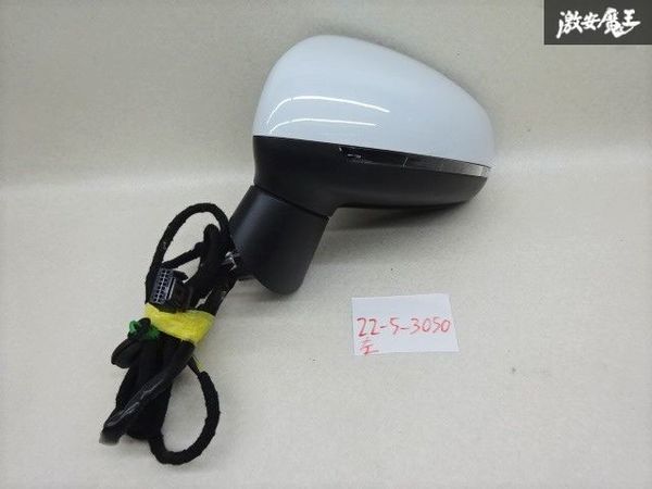 新品，SALE アウディ 純正 8XCAX A1 ドアミラー サイドミラー 電動格納 ウィンカー 8ピン 左側 ハンドル位置不明 ライトブルー系 在庫有 棚13-3(ドアミラー)｜売買されたオークション情報、yahooの商品情報 アウディ用