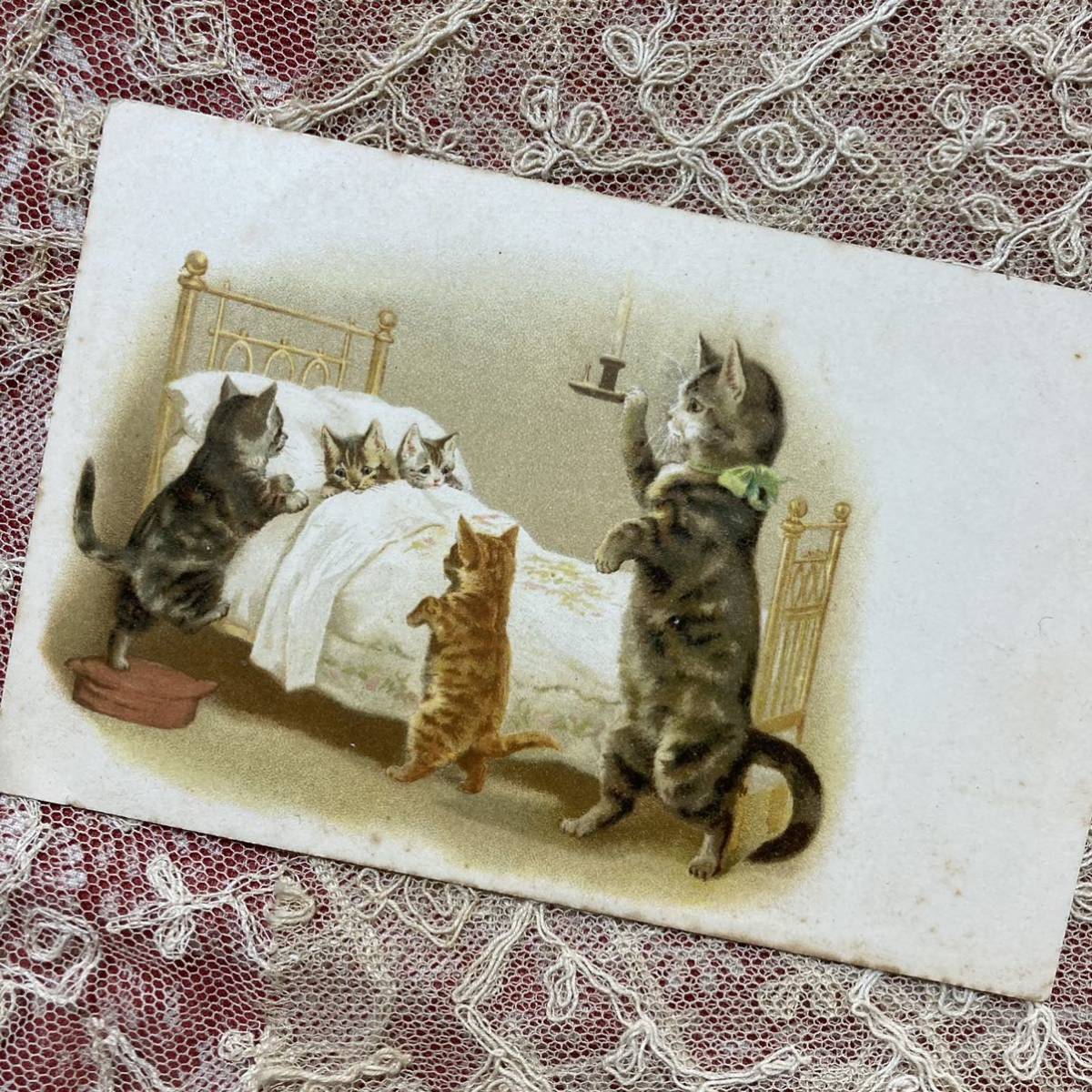 105 29 期間限定 アンティークポストカード 絵葉書 カード ヘレナ マグワイア 猫 母子 ベッド 絵葉書 売買されたオークション情報 Yahooの商品情報をアーカイブ公開 オークファン Aucfan Com