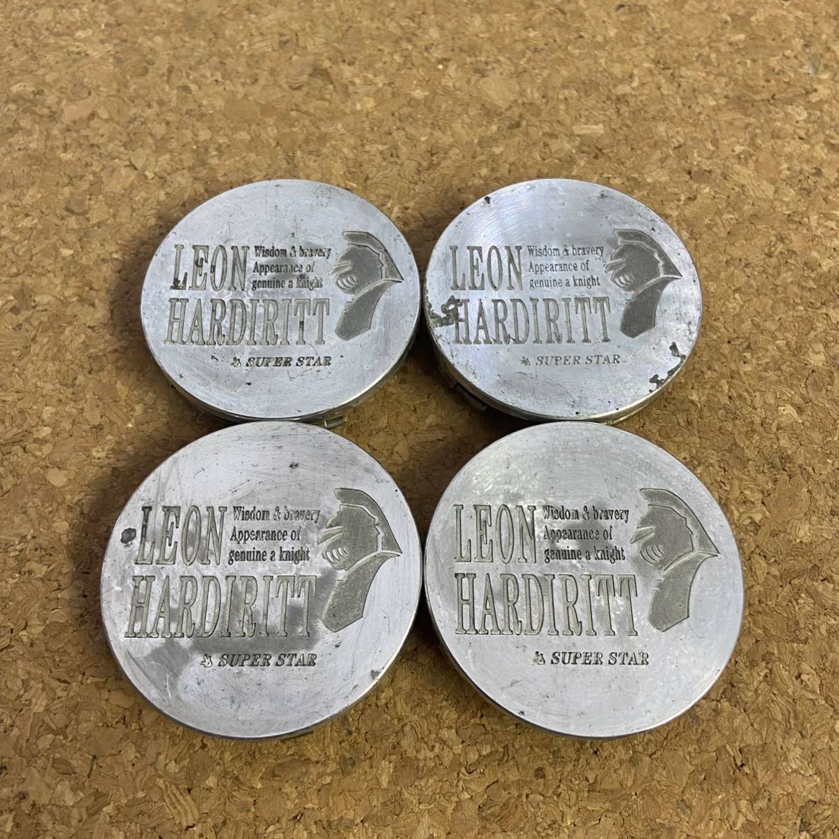送料無料，豊富な C063 スーパースター LEON HARDIRITT レオンハルト センターキャップ 4個 外径61.5mm(社外品)｜売買されたオークション情報、yahooの商品情報をアーカイブ公開 - オークファン 社外品
