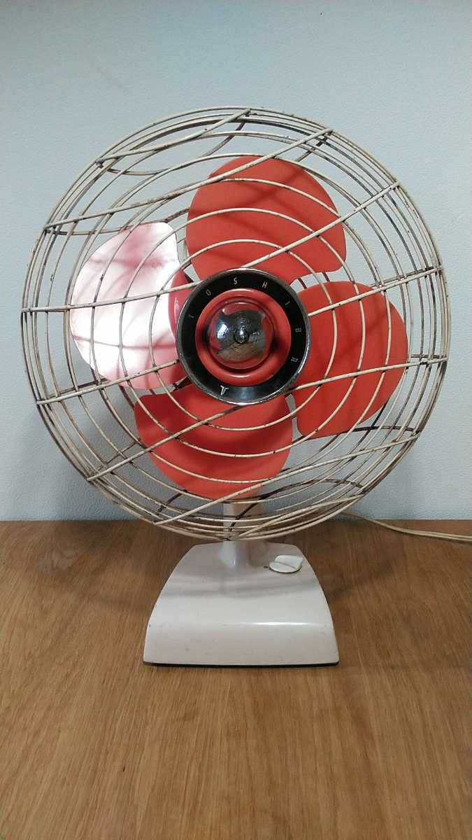 レトロ昭和　扇風機　ナショナル 赤い3枚羽根 昭和レトロ 扇風機 ナショナル/National (M-8C2) 3枚羽根 高さ約52cm