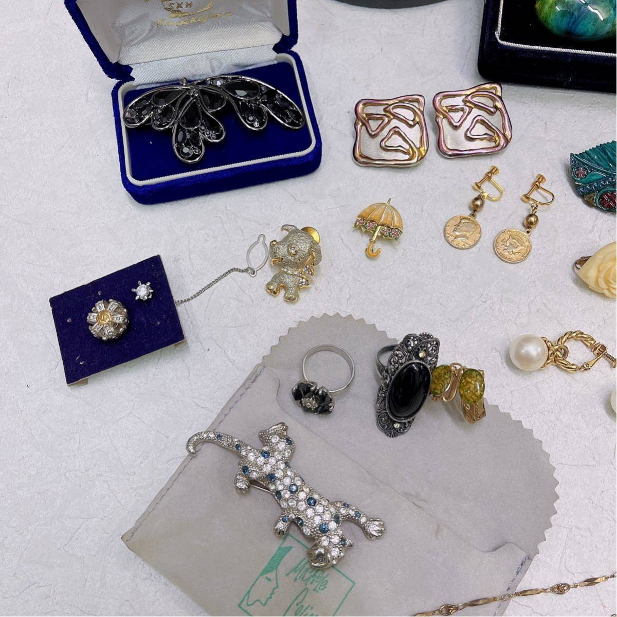 遺品整理 ヴィンテージ アクセサリー 箱付き 大量まとめ売り