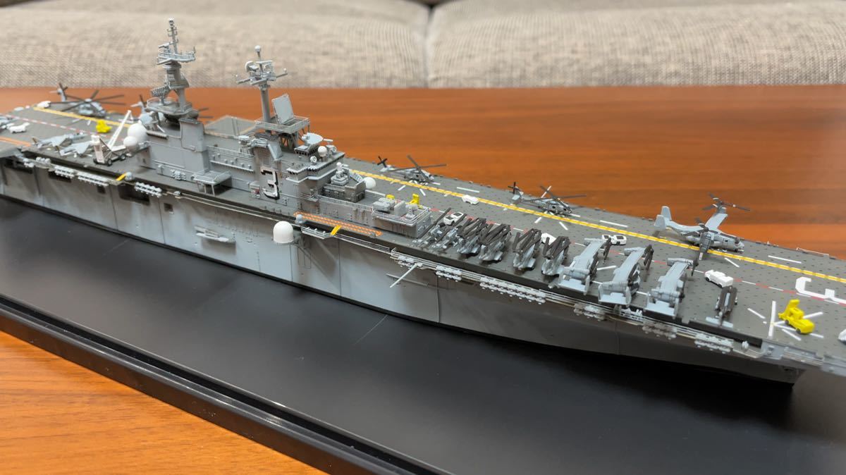 完成品 ホビーボス 1 700 アメリカ海軍 強襲揚陸艦 キアサージ Lhd 3 アメリカ 売買されたオークション情報 Yahooの商品情報をアーカイブ公開 オークファン Aucfan Com