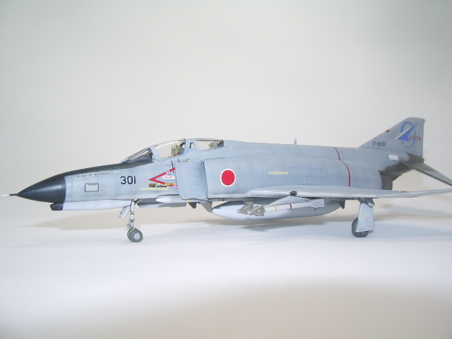  1/144 F-4EJ ファントム 航空自衛隊 初号機 301号 グレー航空迷彩 完成品(完成品)｜売買されたオークション情報、yahooの商品情報をアーカイブ公開 - オークファン 完成品