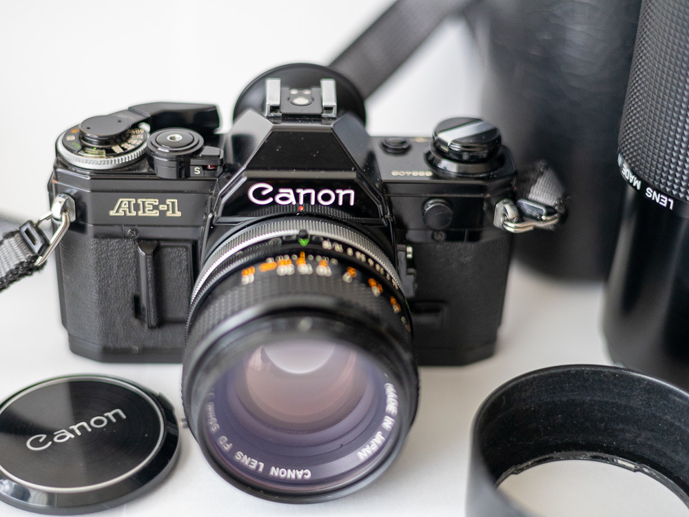 ★ジャンク品★ Canon キャノン AE-1 ボディ #22652 動作確認済み ジャンク品 一眼レフ CANON（キャノン） AE-1 望遠ズーム付き