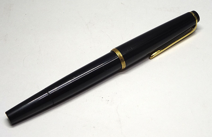 緑屋xc□ Mont Blanc モンブラン 万年筆 刻印 ペン先 585 k8/5-070/5-