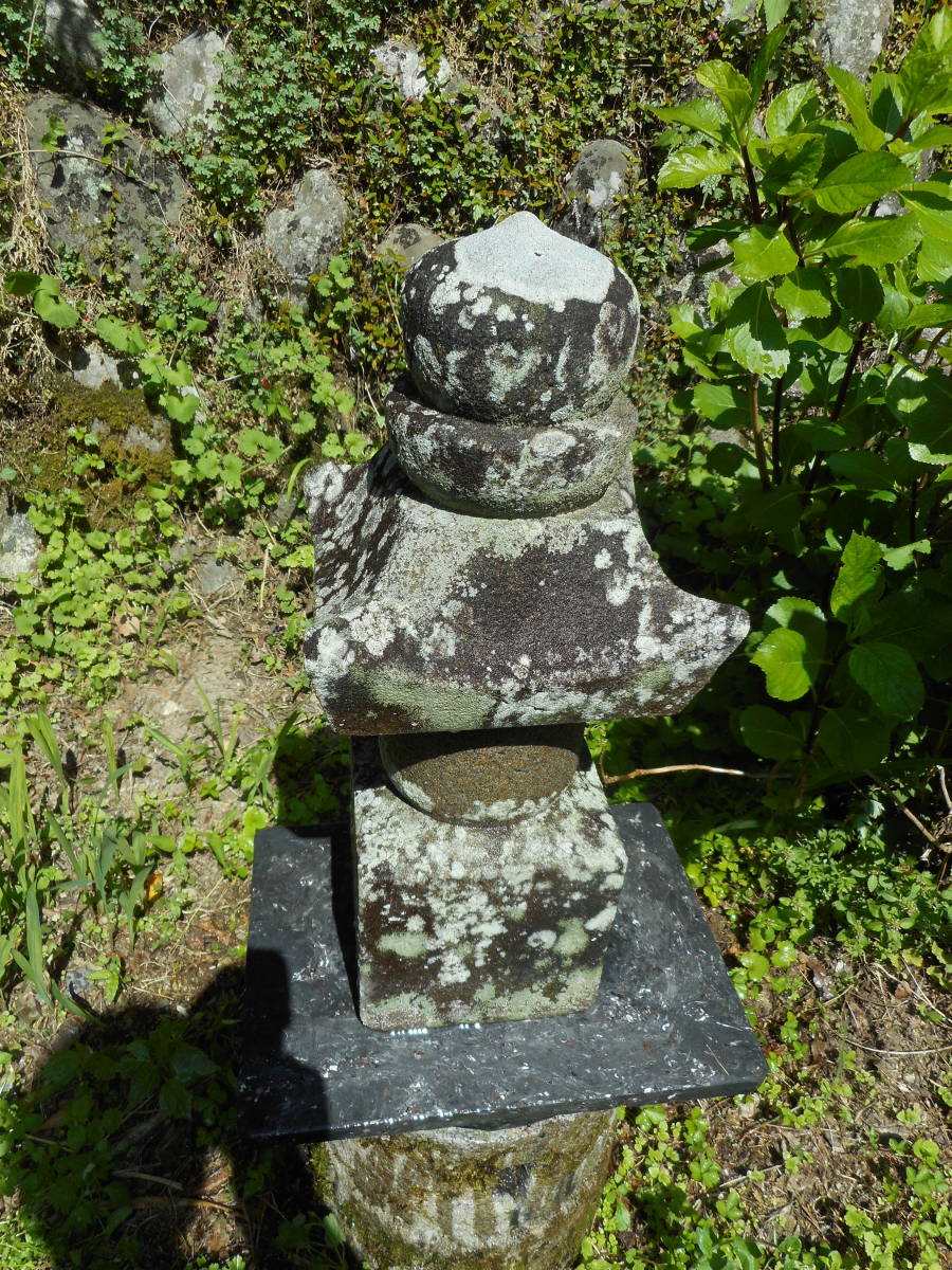 石仏～～、一石五輪塔
