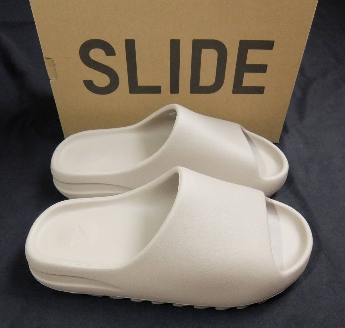 定価スタート！ 新品 adidas YEEZY SLIDE PURE US9.5 / YZY SLIDE 