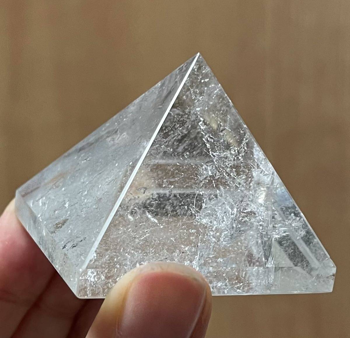 クリスタルピラミッド 虹入水晶 07 天然石 パワーストーン ポイント 